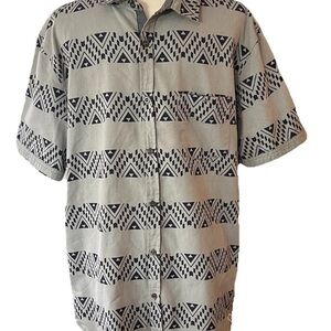 Free‎ Planet Mens Gray Aztec Short Sleeve Button Down Shirt Size XL